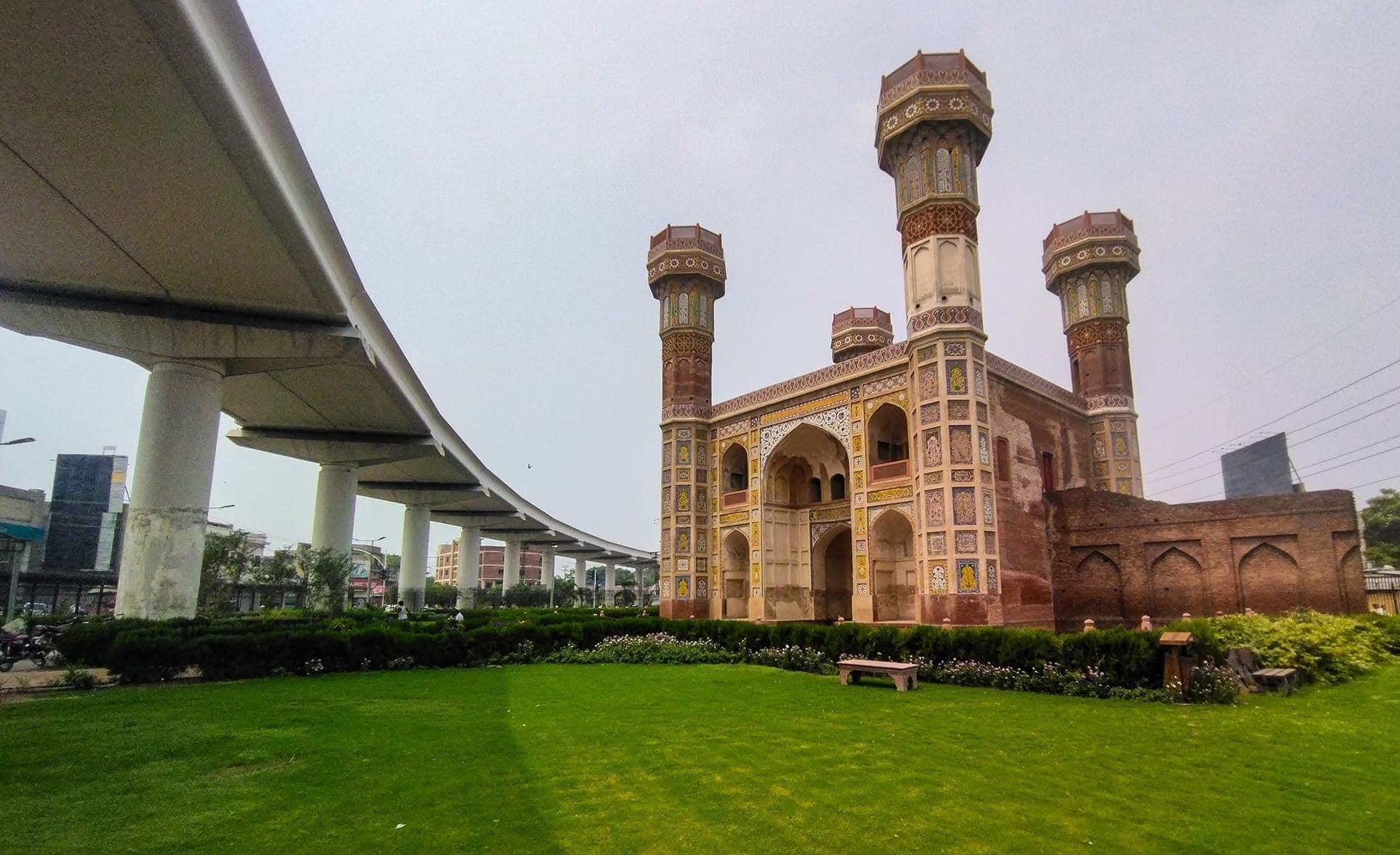 Chauburji