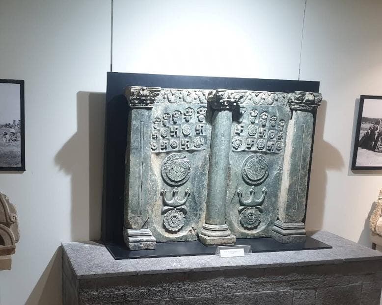 Buddha Footprint (Buddhapada)
